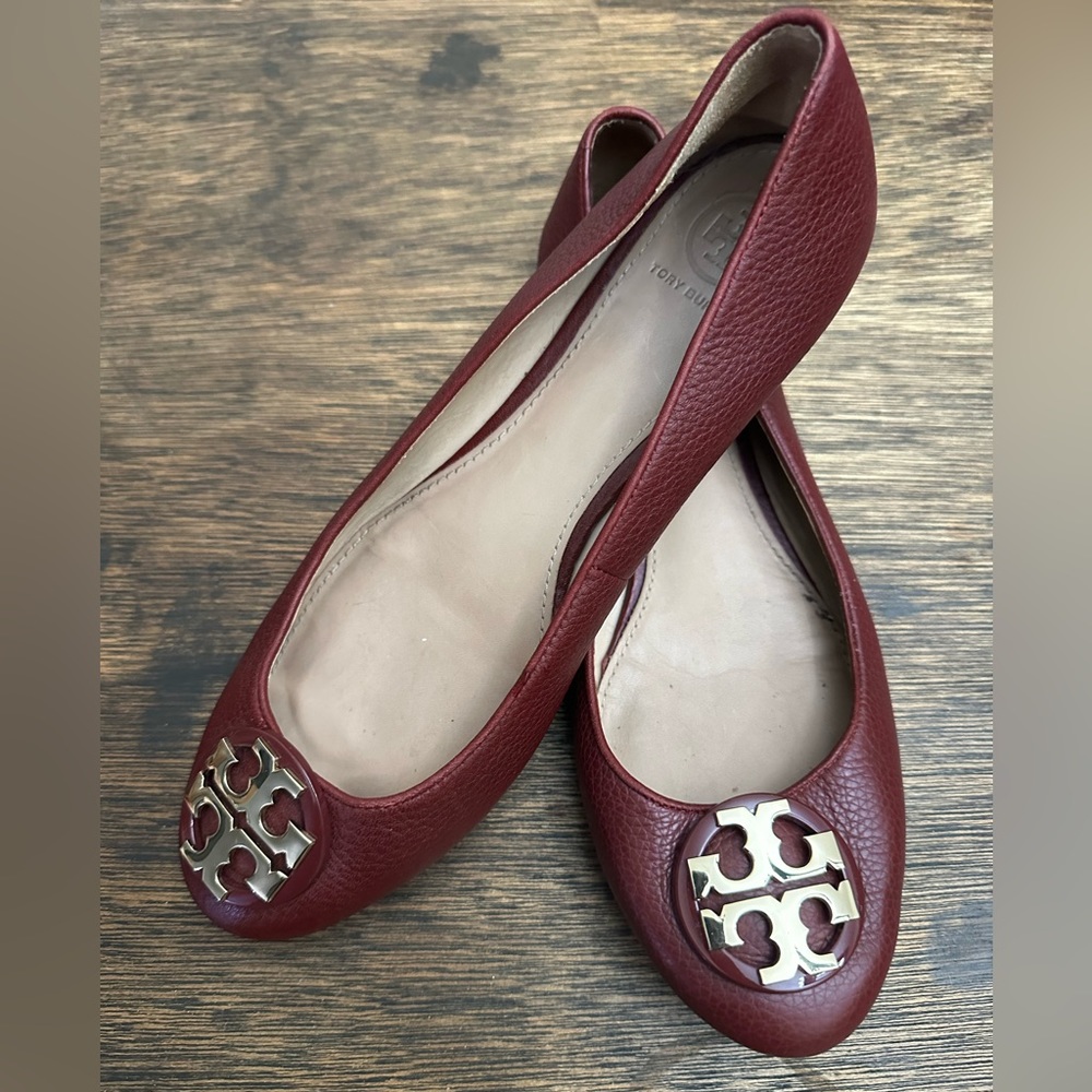 Tory Burch Claire Ballet Flats ( Women, Size:8.5, Color: Red Agate)